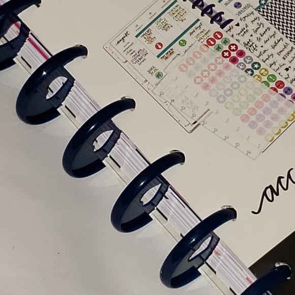 Happy Planner Classic Undated 12 Month navy rings - Picture 4 of 8